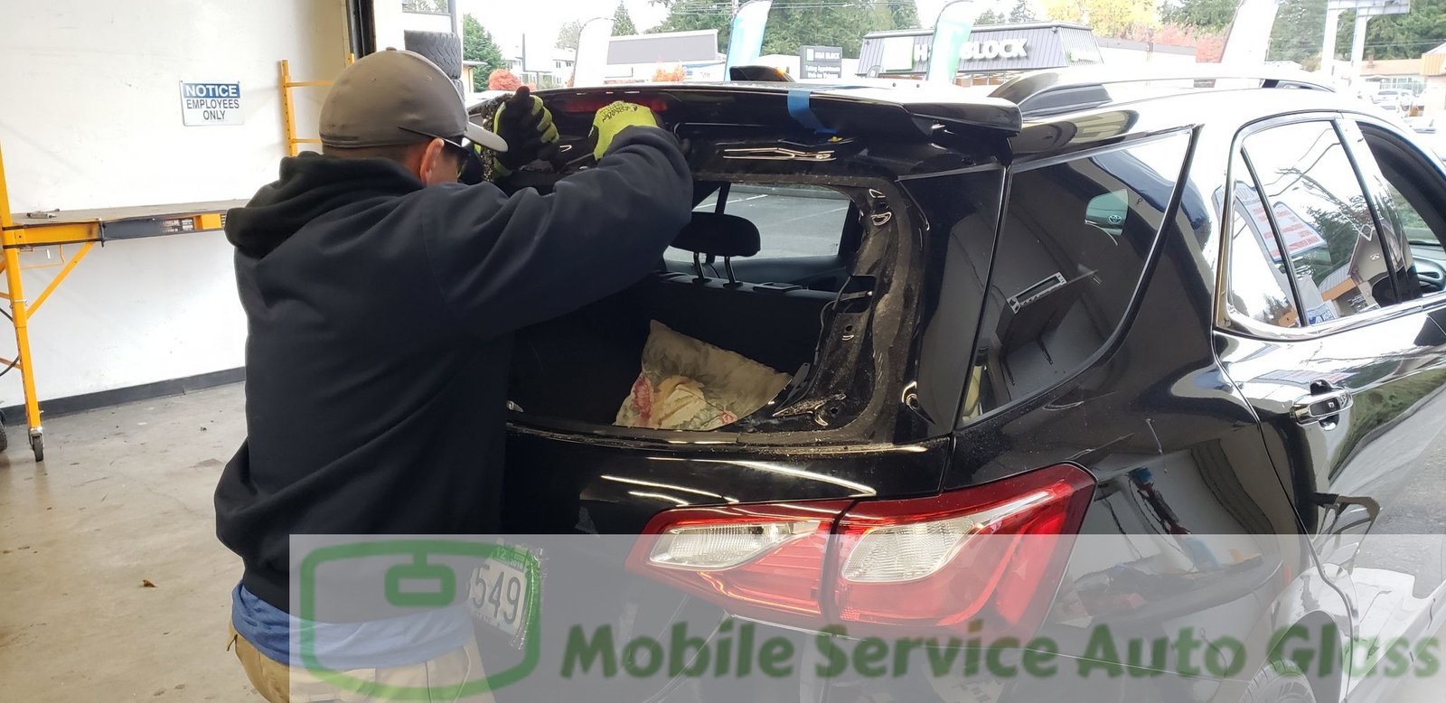 Back Glass Replacement service in Los Angeles